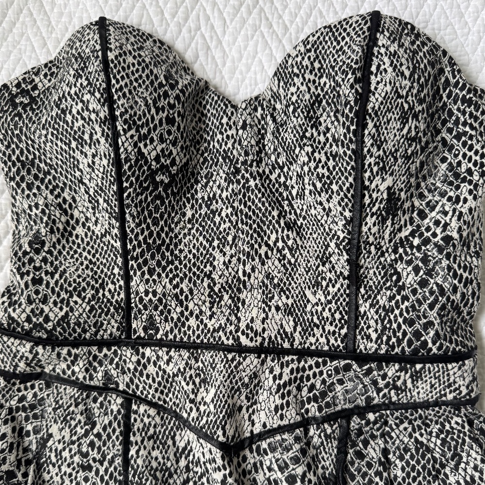 Guess Strapless Snake Print Dress Size 4 Vintage - Picture 3 of 11